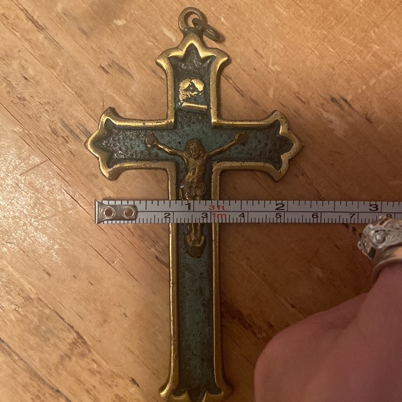 Vintage Brass Crucifix - Picture 4 of 4